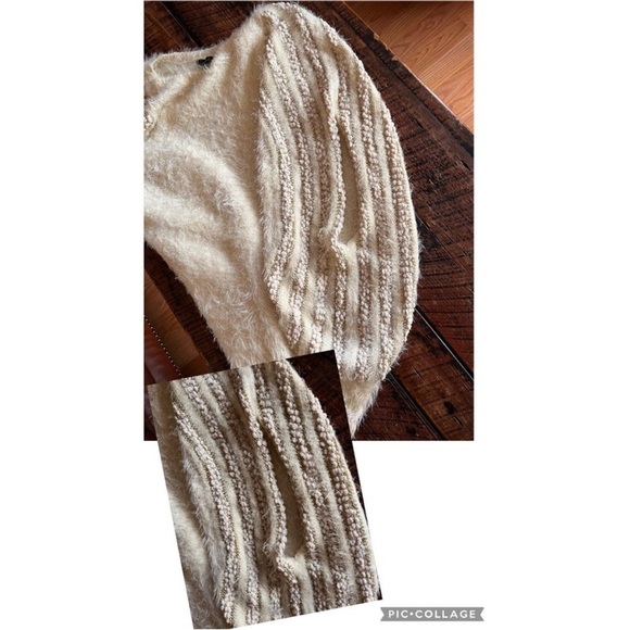 Women’s almond color mohair style sweater size large - Picture 4 of 11